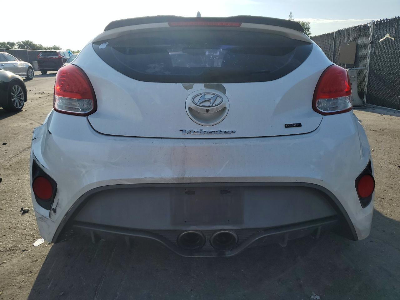 2015 Hyundai Veloster Turbo - zdjęcie 6