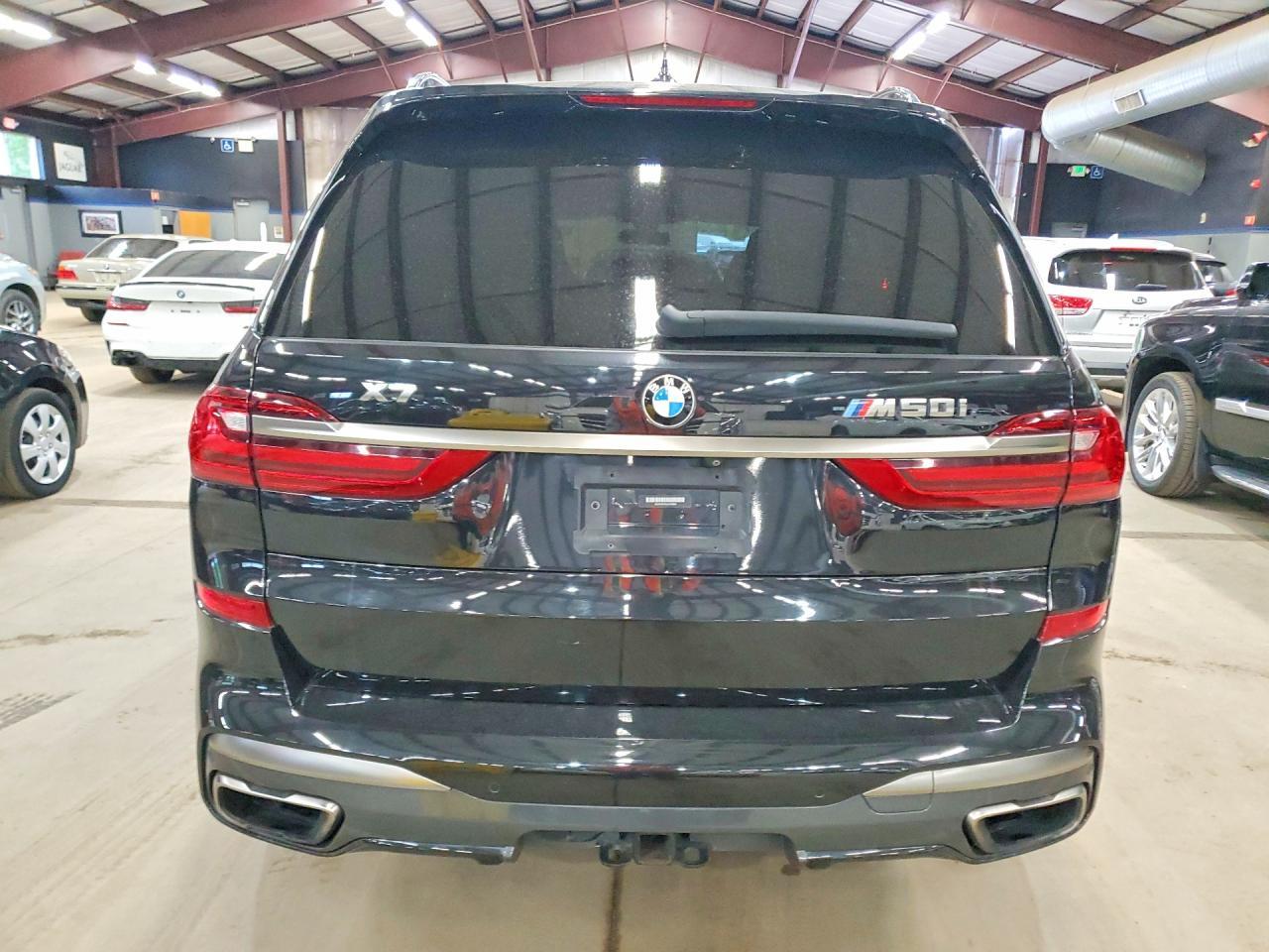 2020 BMW X7 M50I - zdjęcie 6