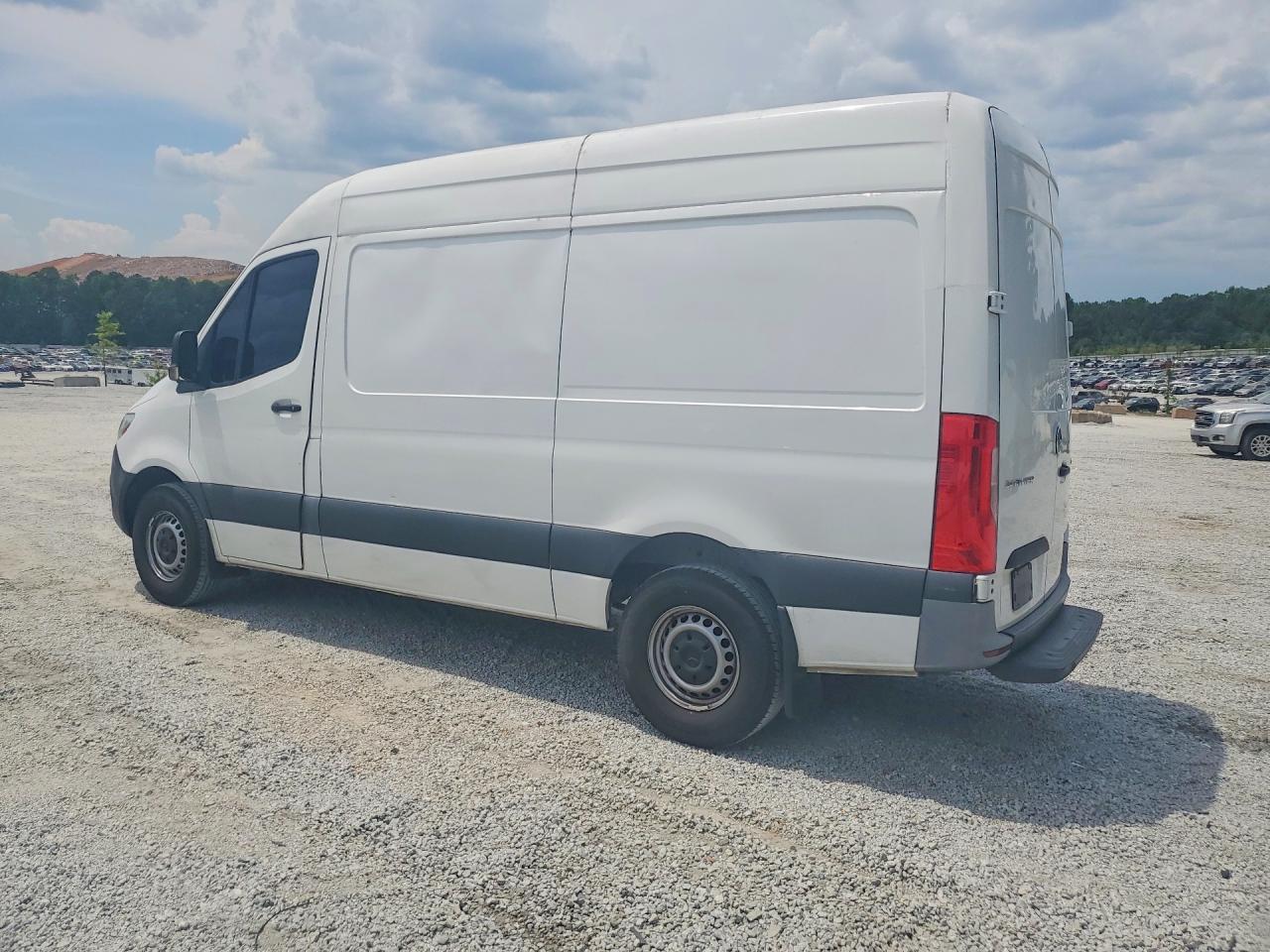 2022 Mercedes-Benz Sprinter 2500 - zdjęcie 2