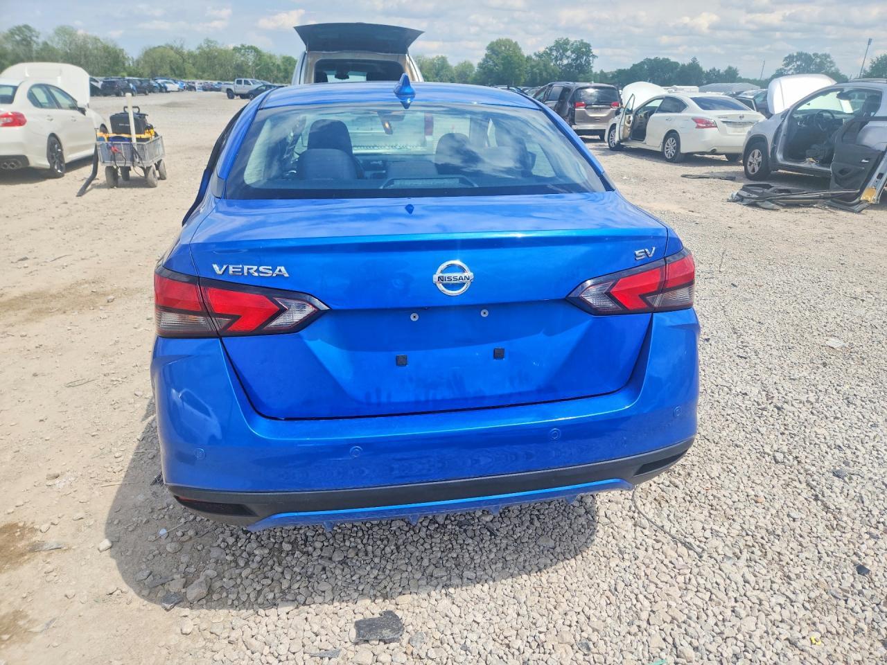 2022 Nissan Versa Sv - zdjęcie 6