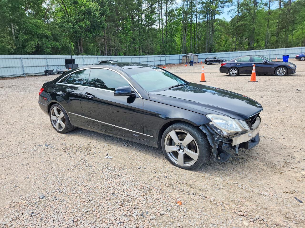 Mercedes-Benz Klasa E - zdjęcie 4