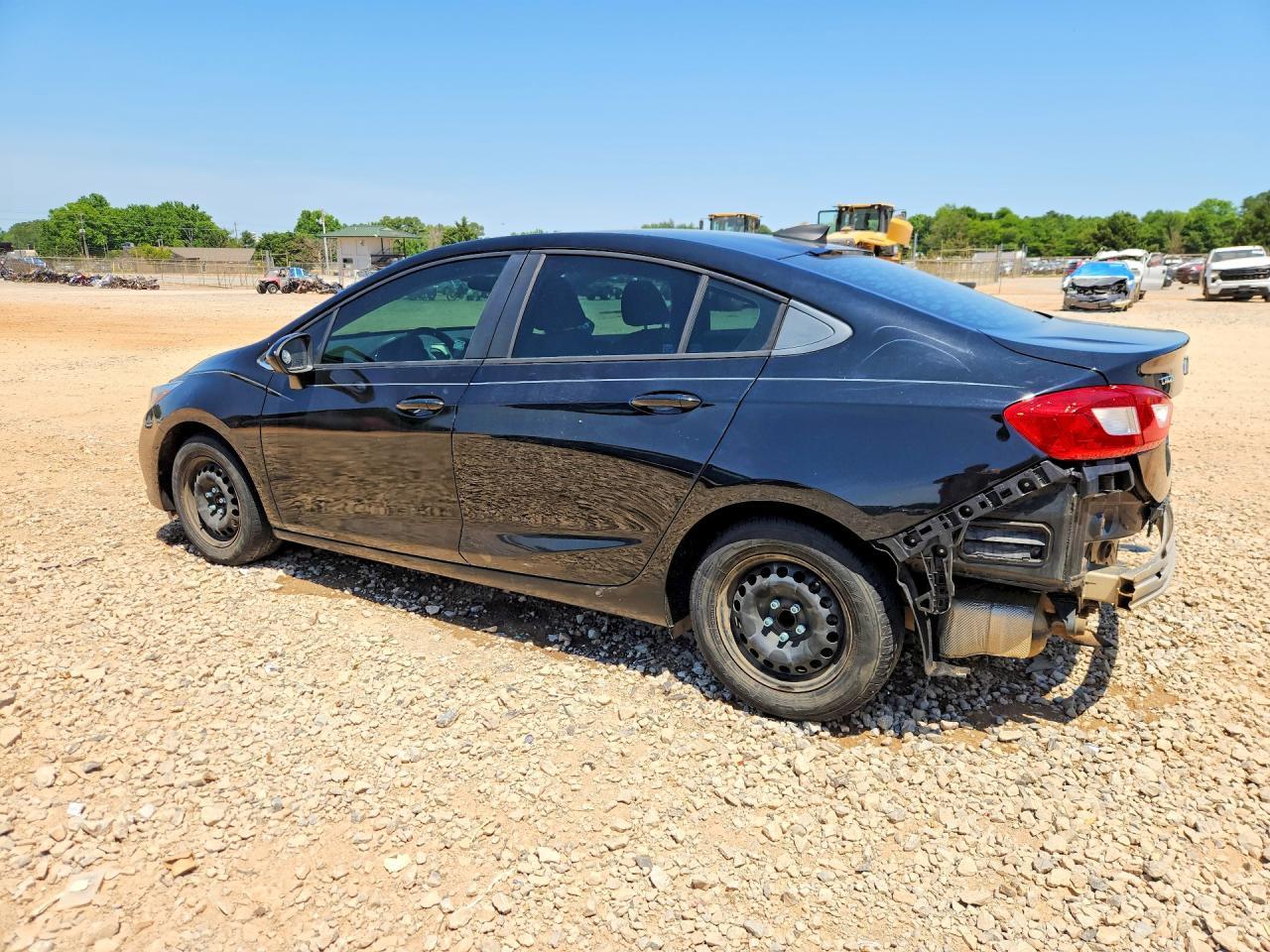 2016 Chevrolet Cruze Ls - zdjęcie 2