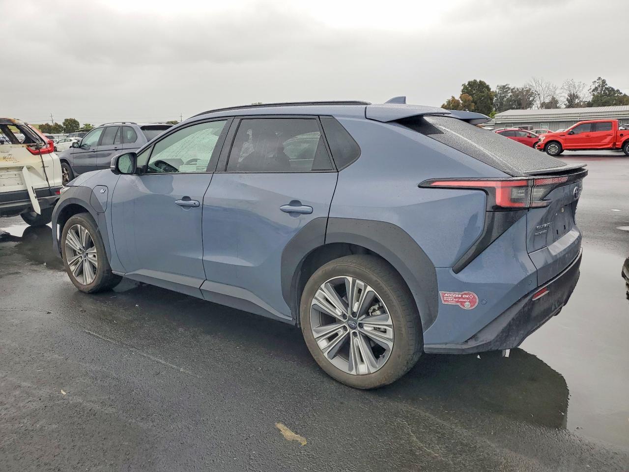 2023 Subaru Solterra Premium - zdjęcie 2