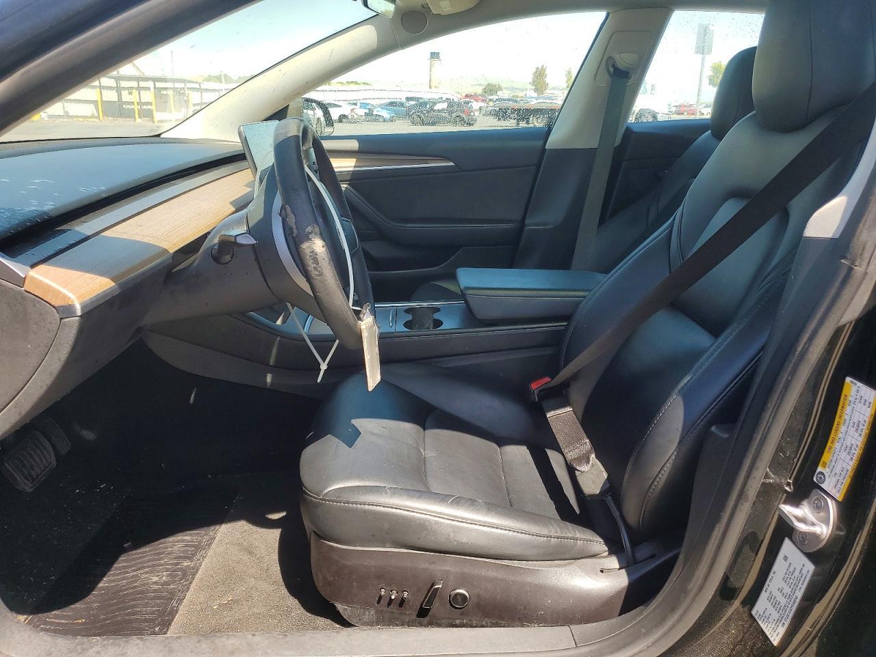 2023 Tesla Model 3 - zdjęcie 7
