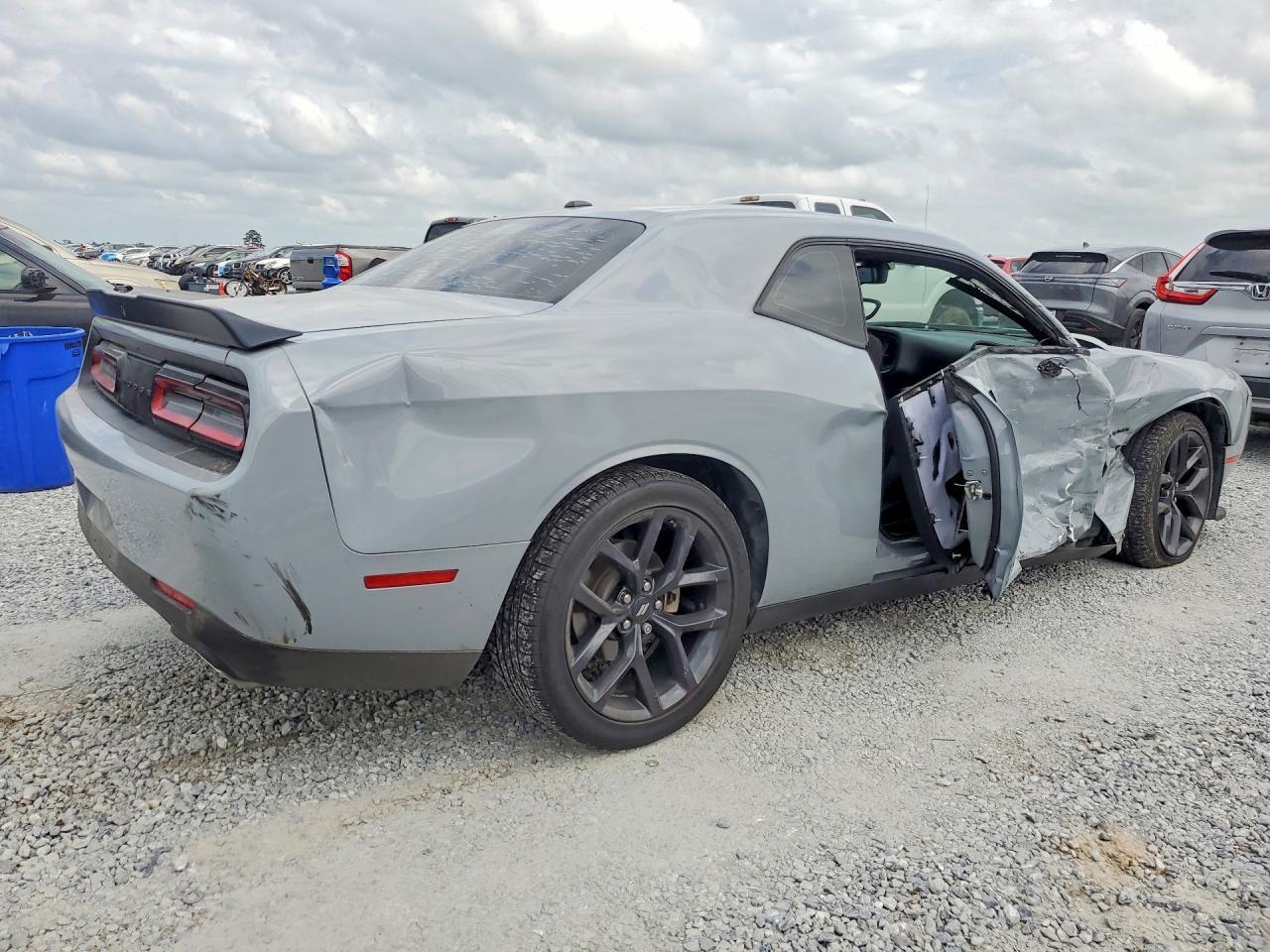 Dodge Challenger - zdjęcie 3