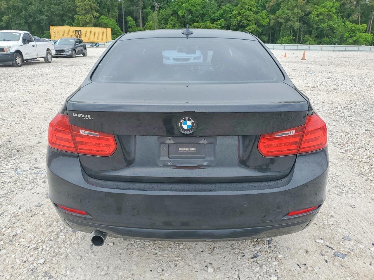 2015 BMW 320 I - zdjęcie 6