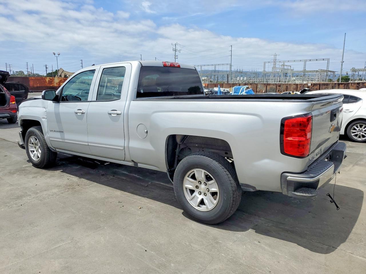 2018 Chevrolet Silverado C1500 Lt - zdjęcie 2