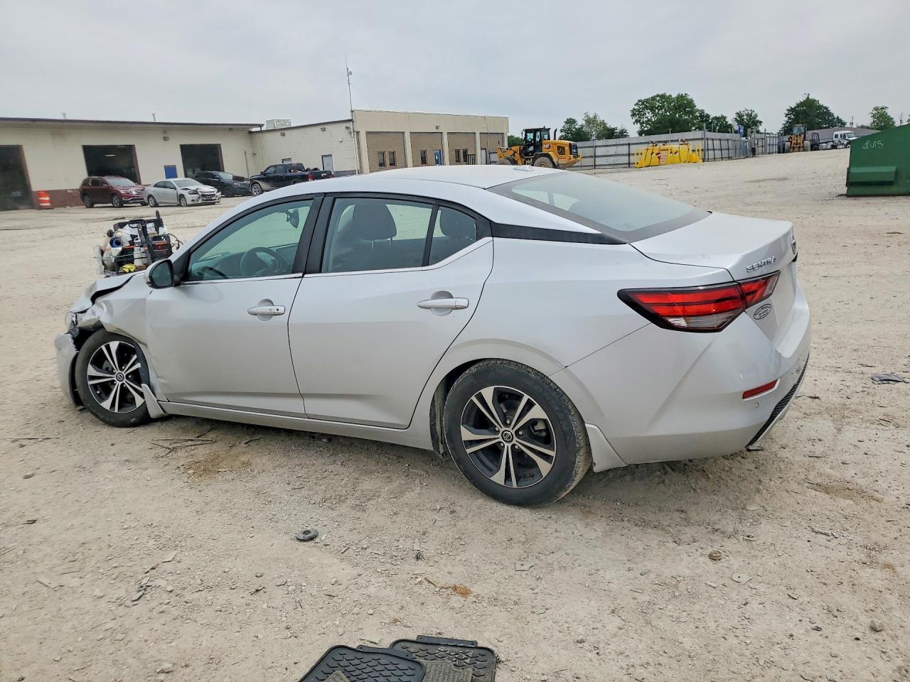 2020 Nissan Sentra Sv - zdjęcie 2