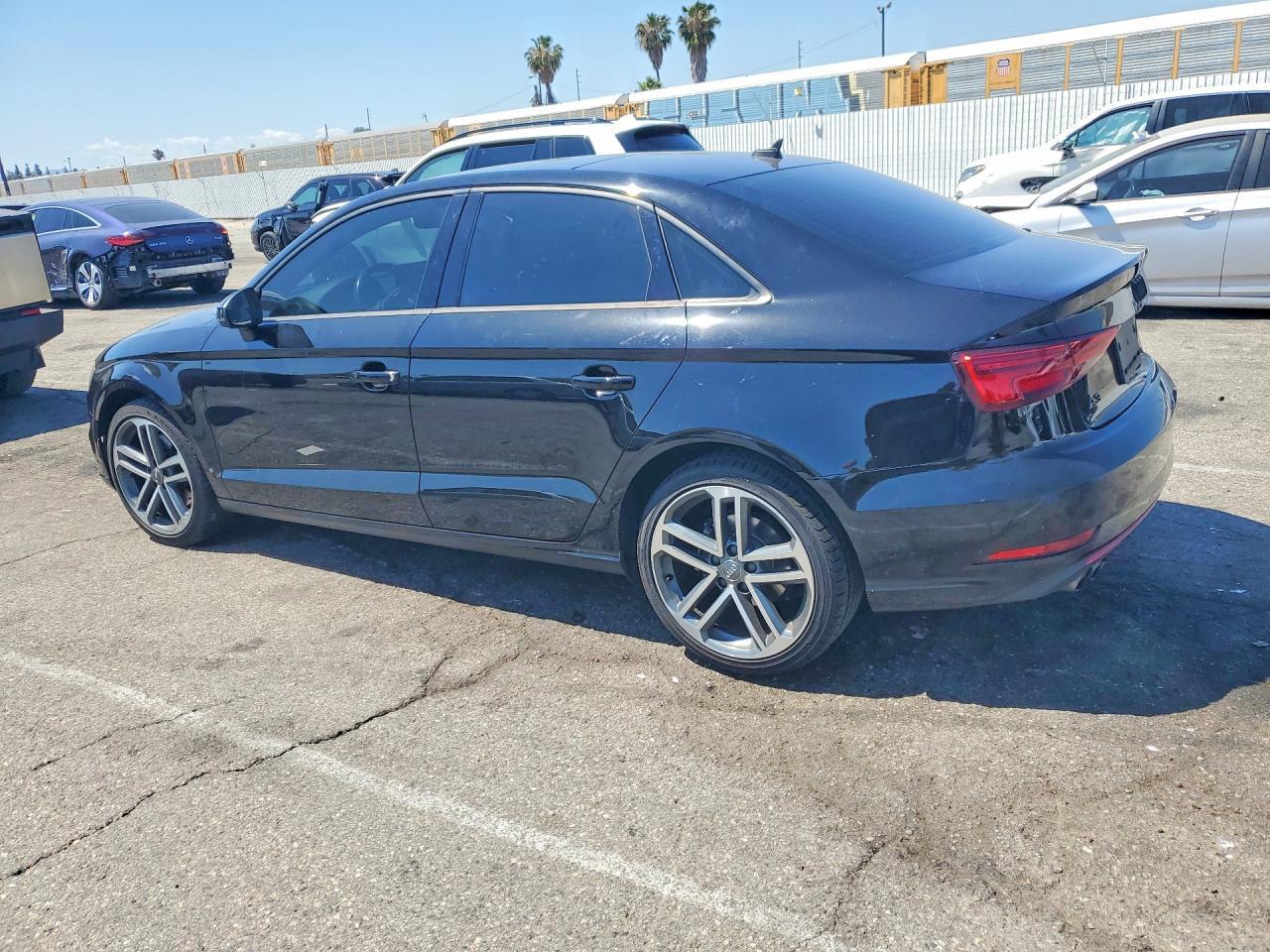 2018 Audi A3 Premium - zdjęcie 2