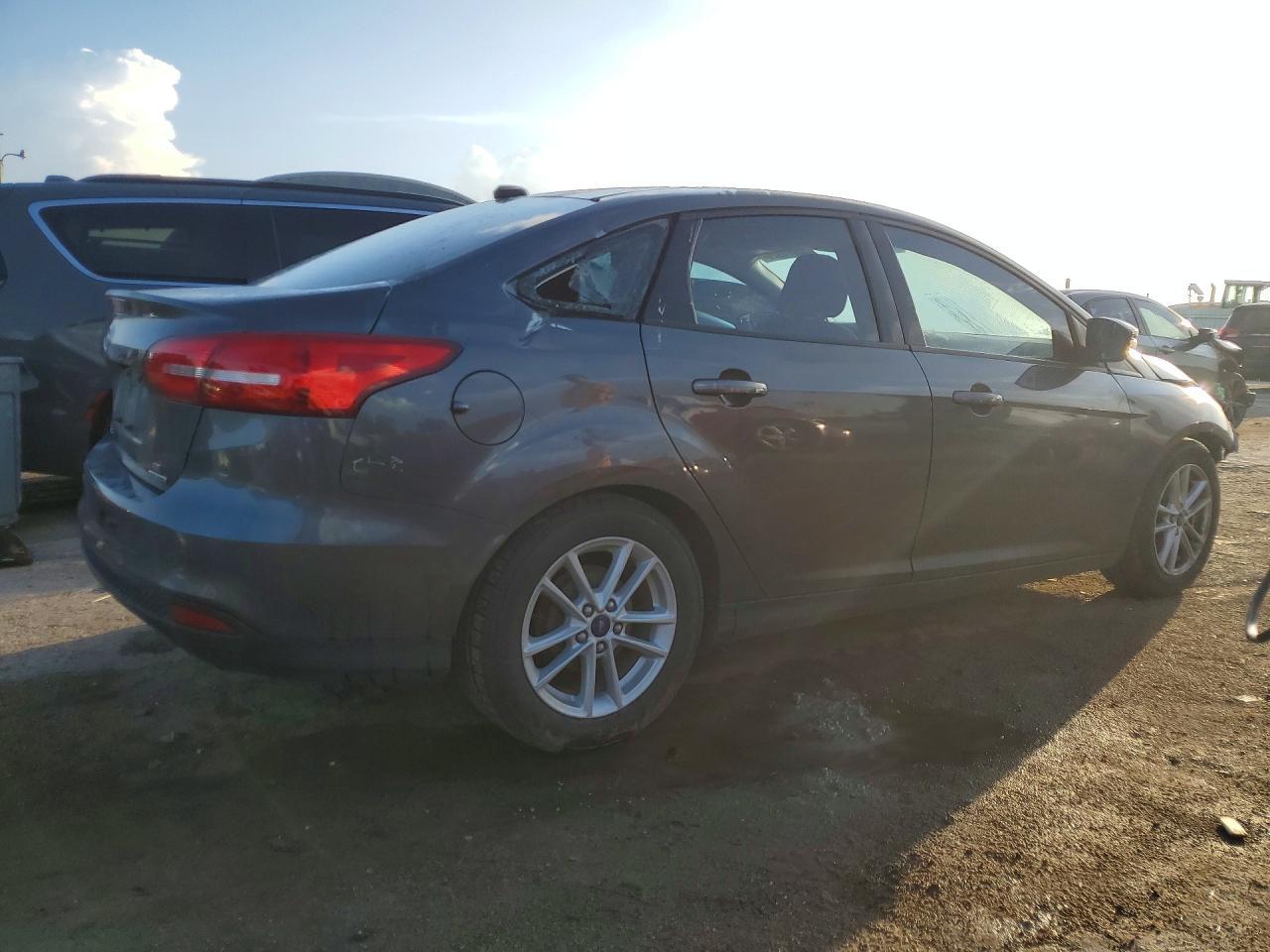 2015 Ford Focus Se - zdjęcie 3
