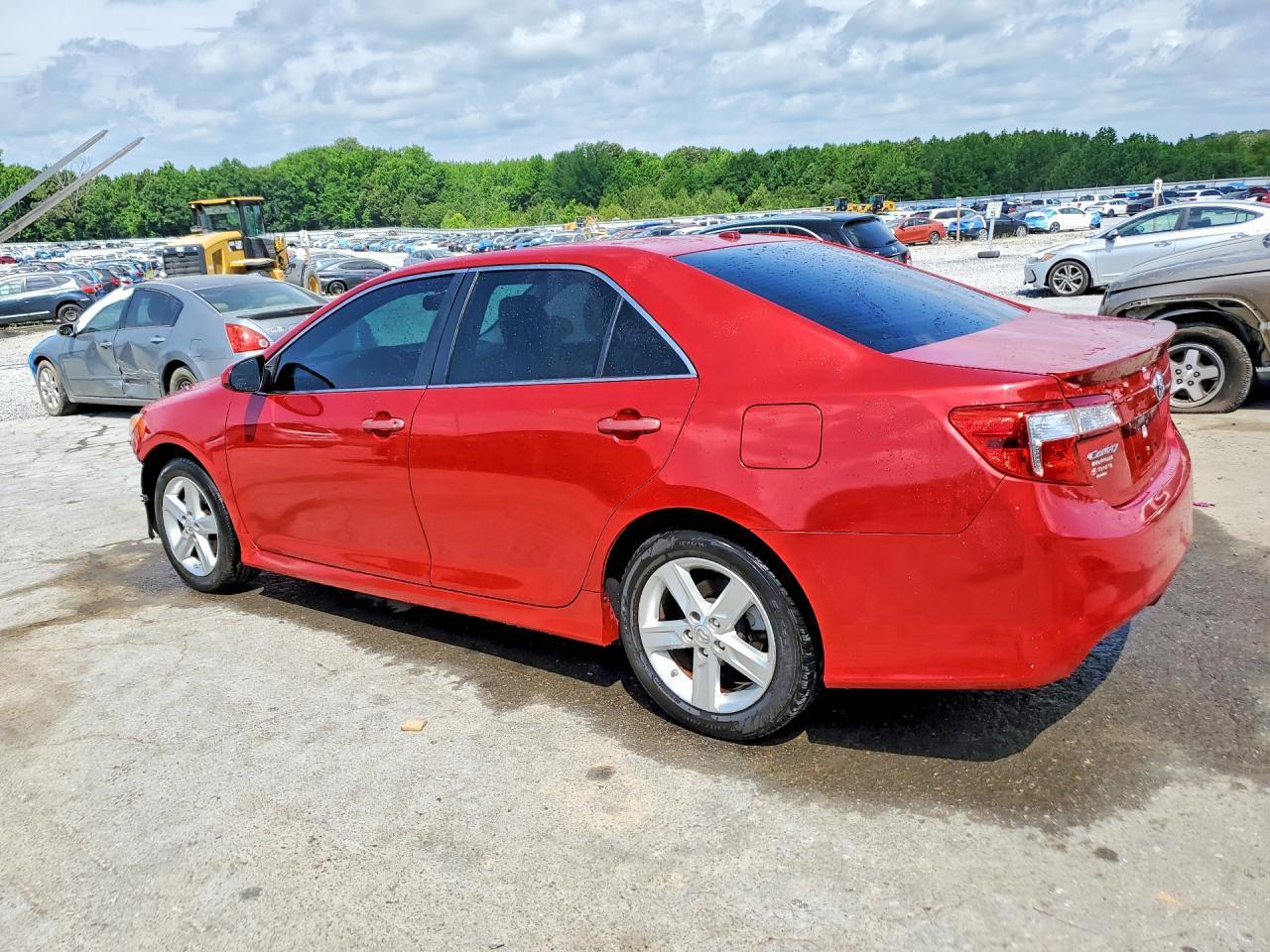 2014 Toyota Camry Se - zdjęcie 2