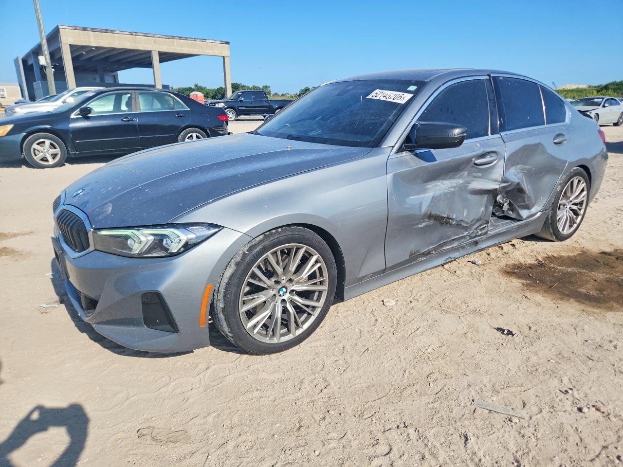 2024 BMW 330I - zdjęcie główne