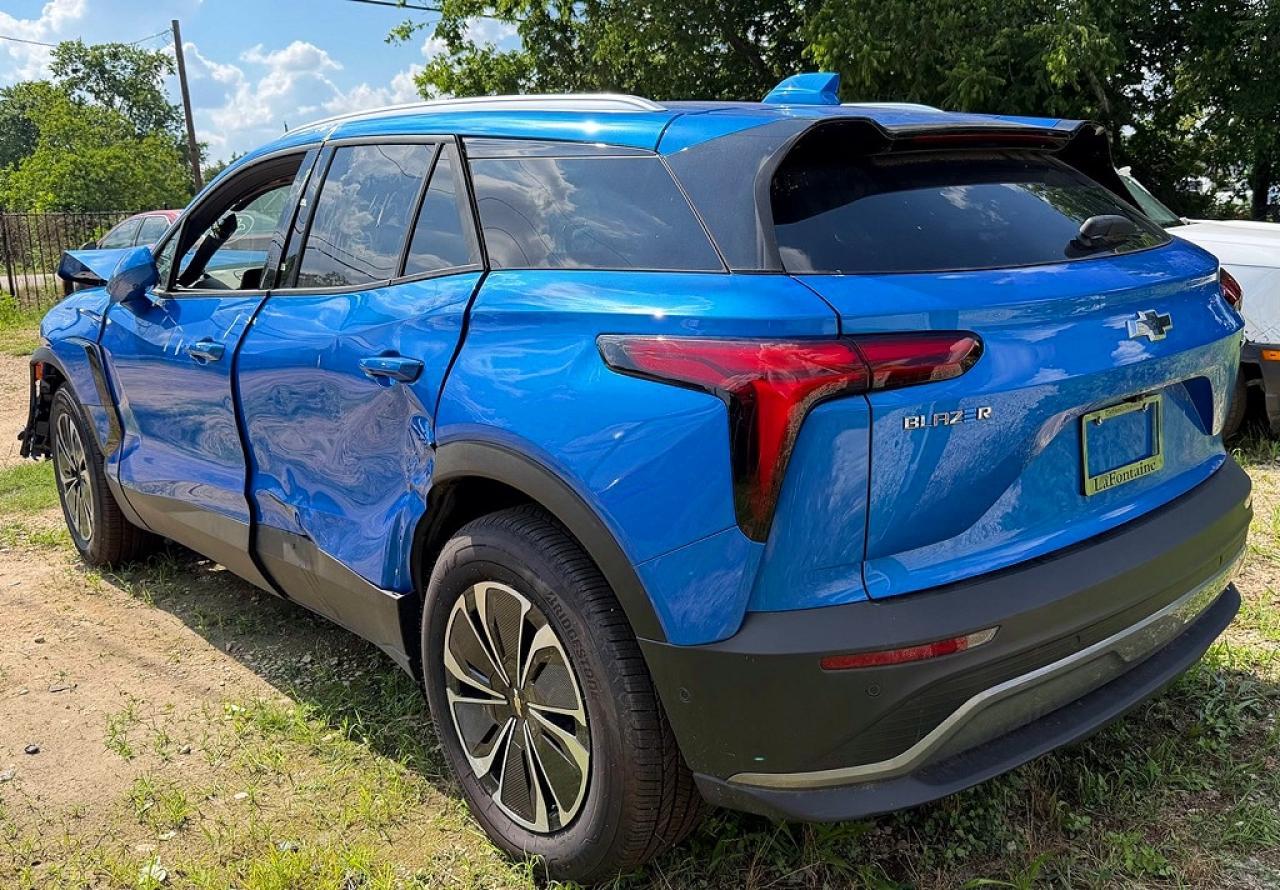 2025 Chevrolet Blazer Lt - zdjęcie 3
