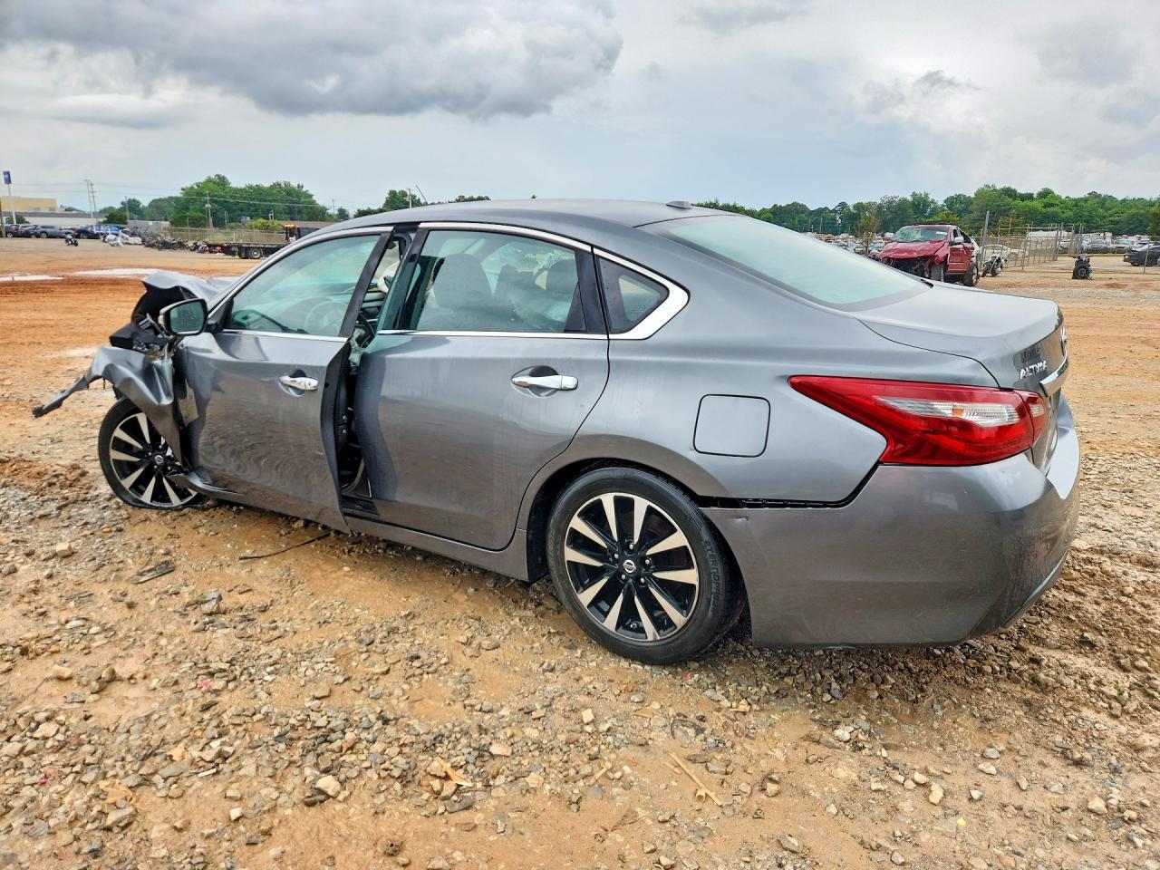 2018 Nissan Altima 2.5 Sv - zdjęcie 2