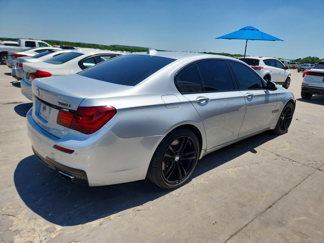 2013 BMW 750 I - zdjęcie 3