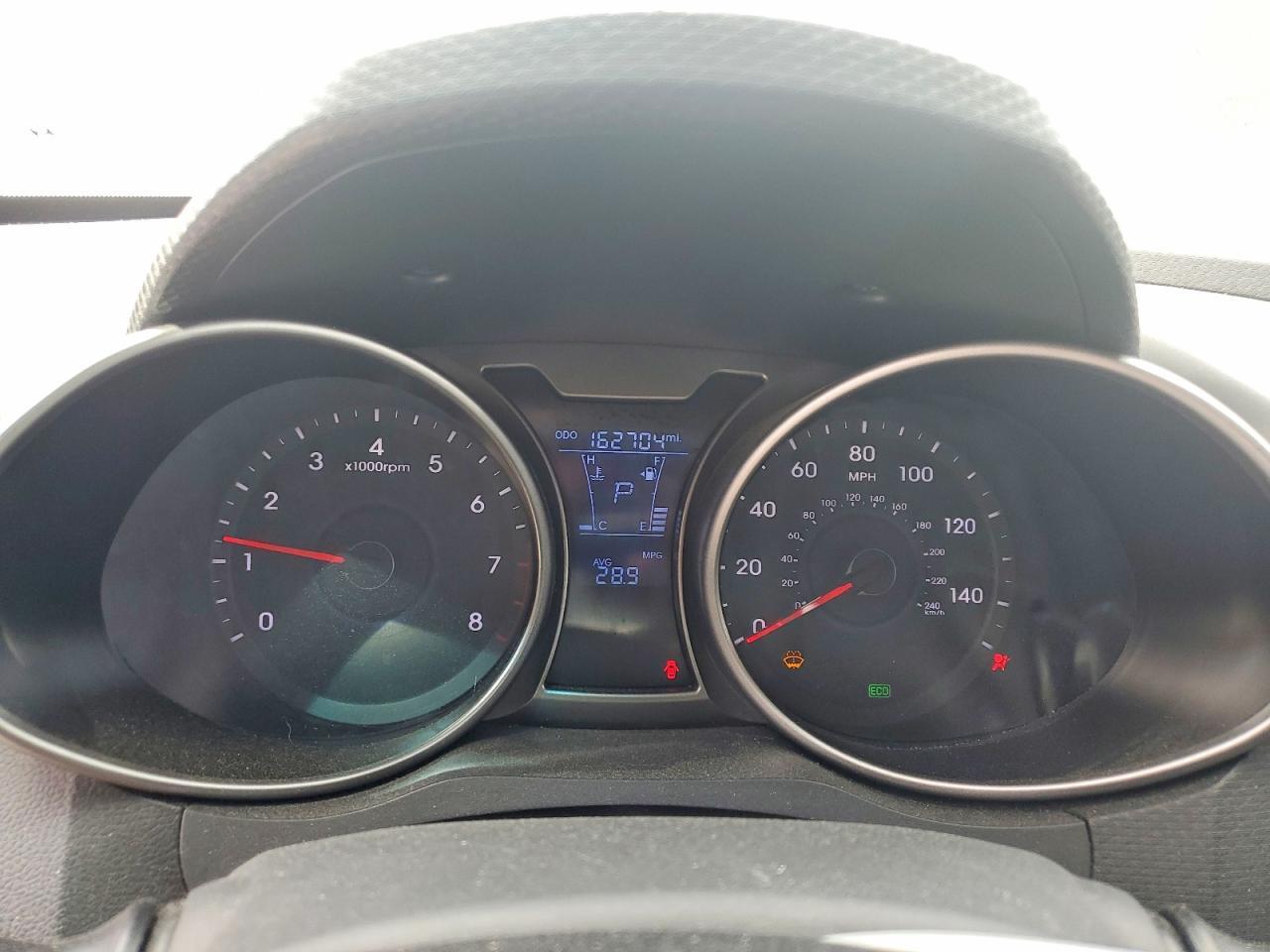 2016 Hyundai Veloster Base - zdjęcie 9