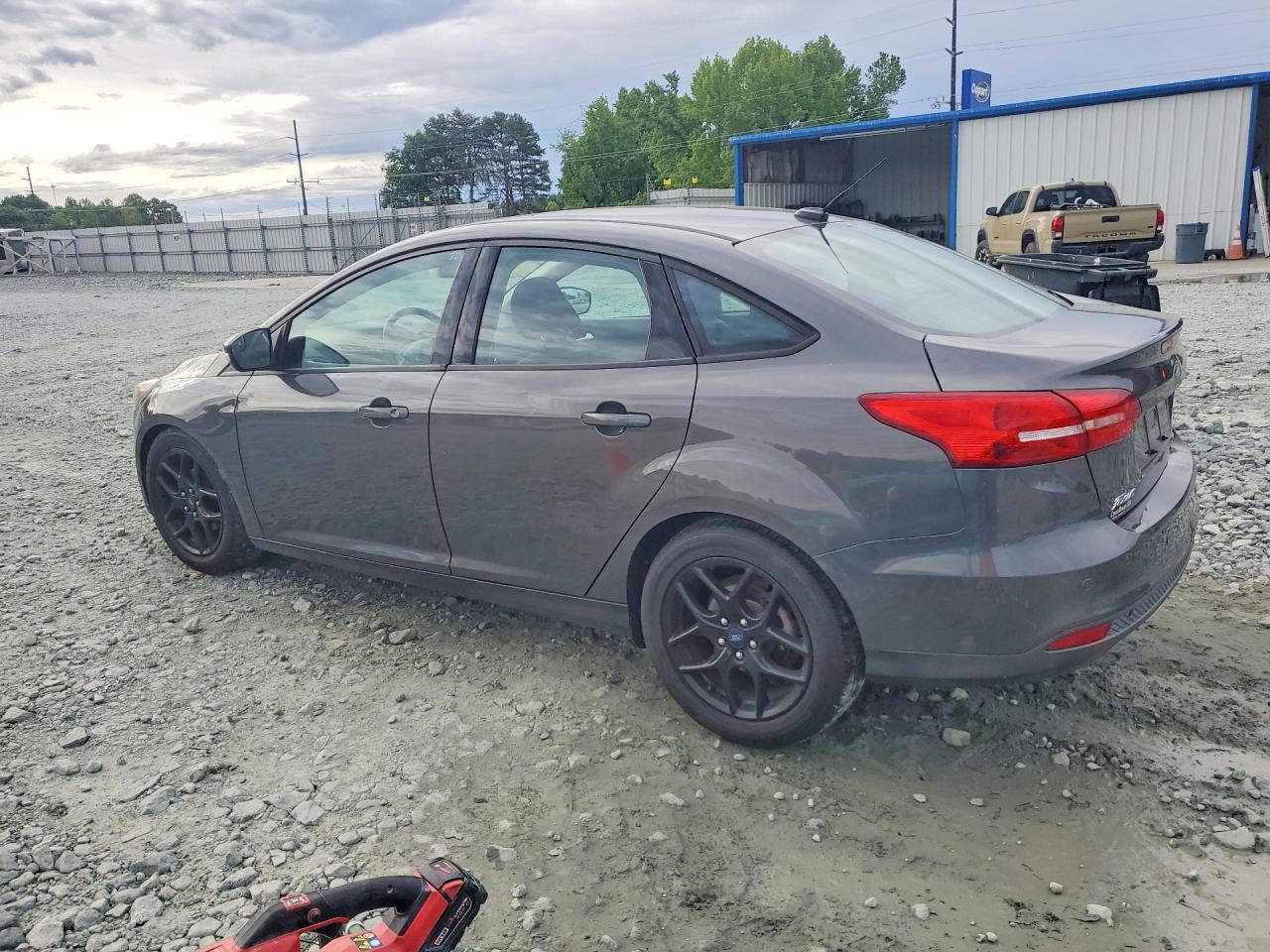 2016 Ford Focus Se - zdjęcie 2