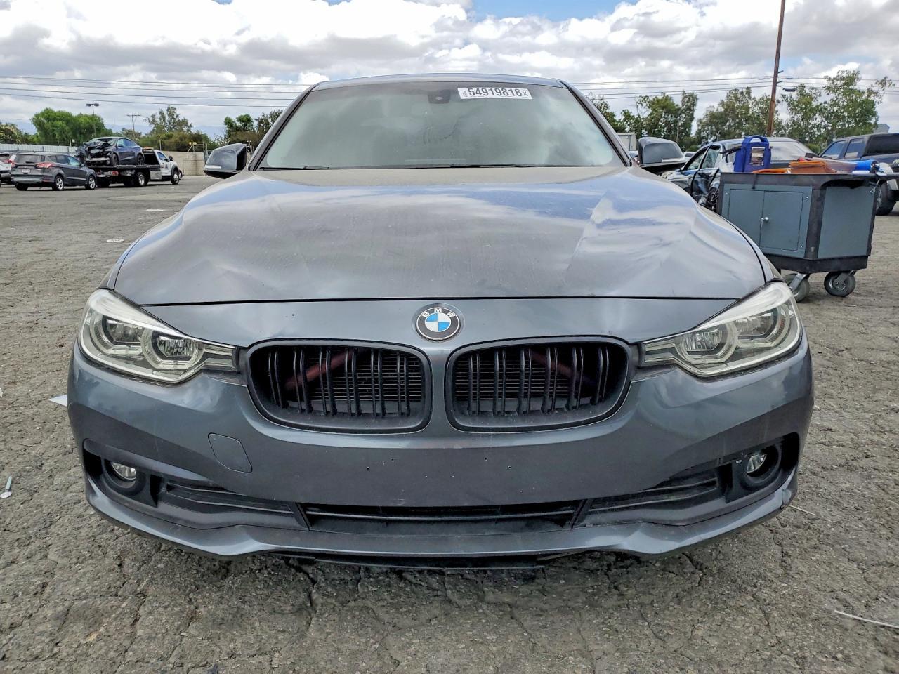 2018 BMW 320 I - zdjęcie 5