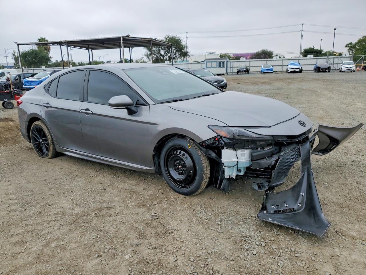 2025 Toyota Camry Se - zdjęcie 4