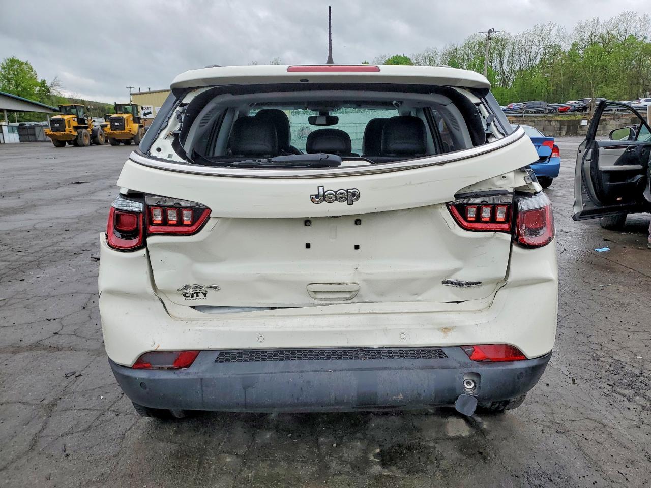 2017 Jeep Compass Latitude - zdjęcie 6