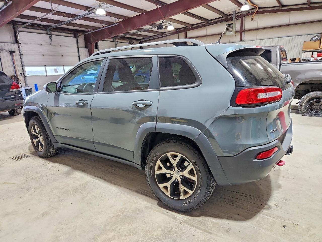 2014 Jeep Cherokee Trailhawk - zdjęcie 2