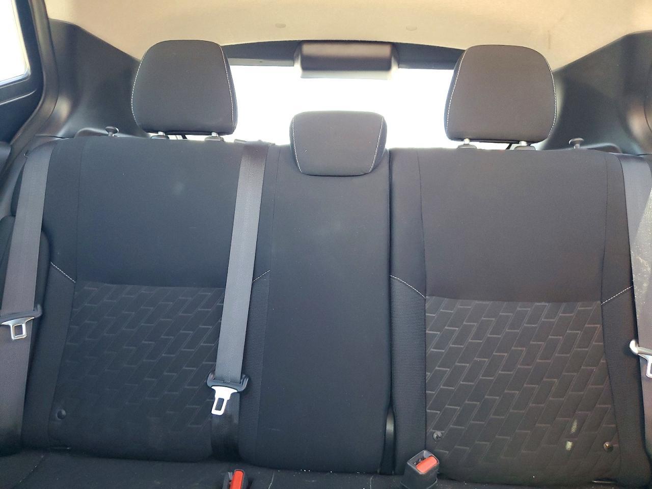 2021 Nissan Kicks S - zdjęcie 10
