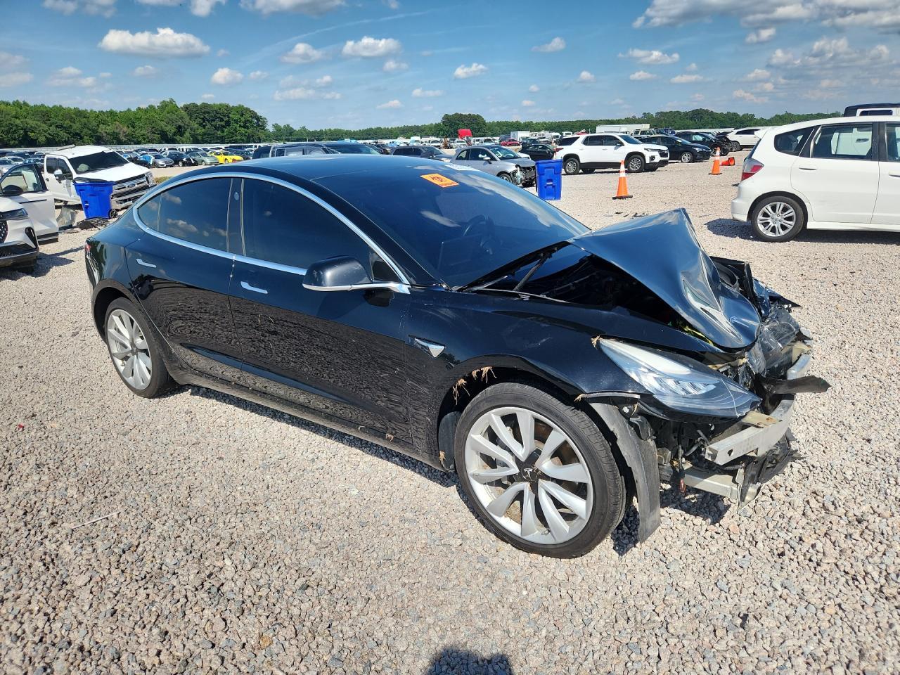 2019 Tesla Model 3 - zdjęcie 4