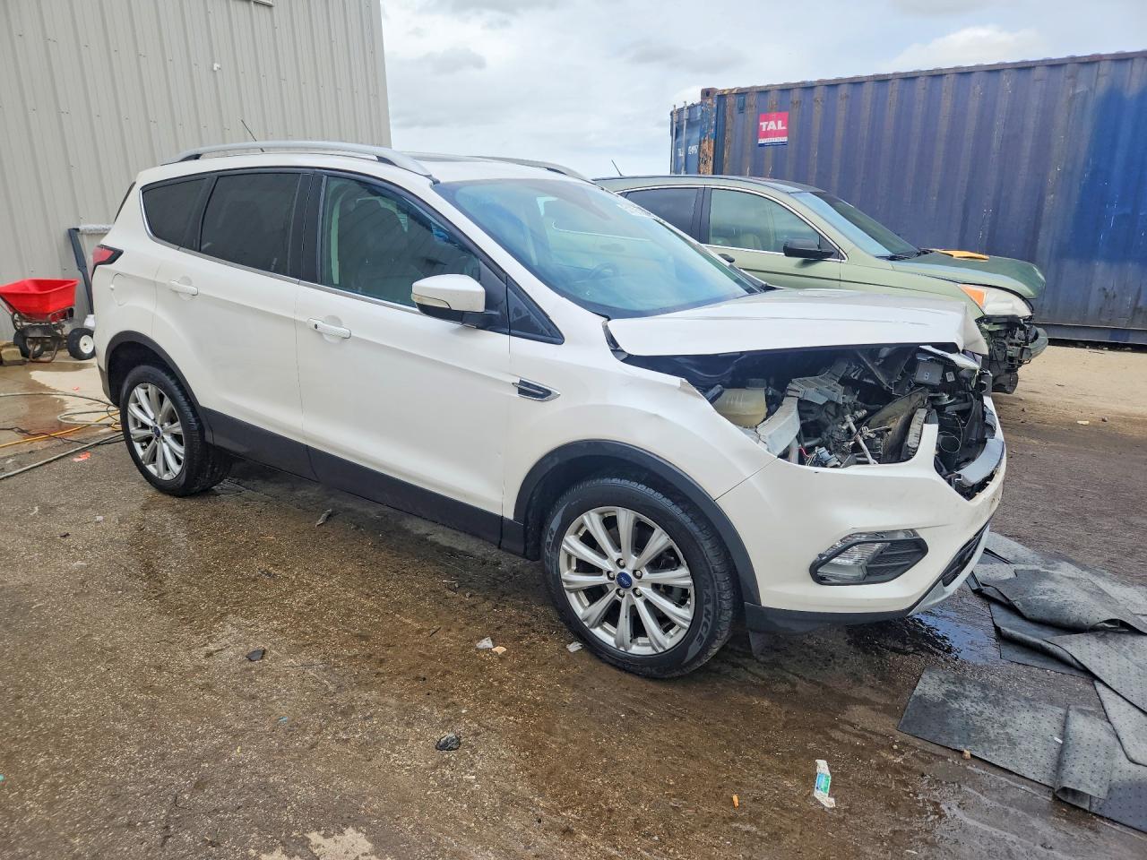 2017 Ford Escape Titanium - zdjęcie 4