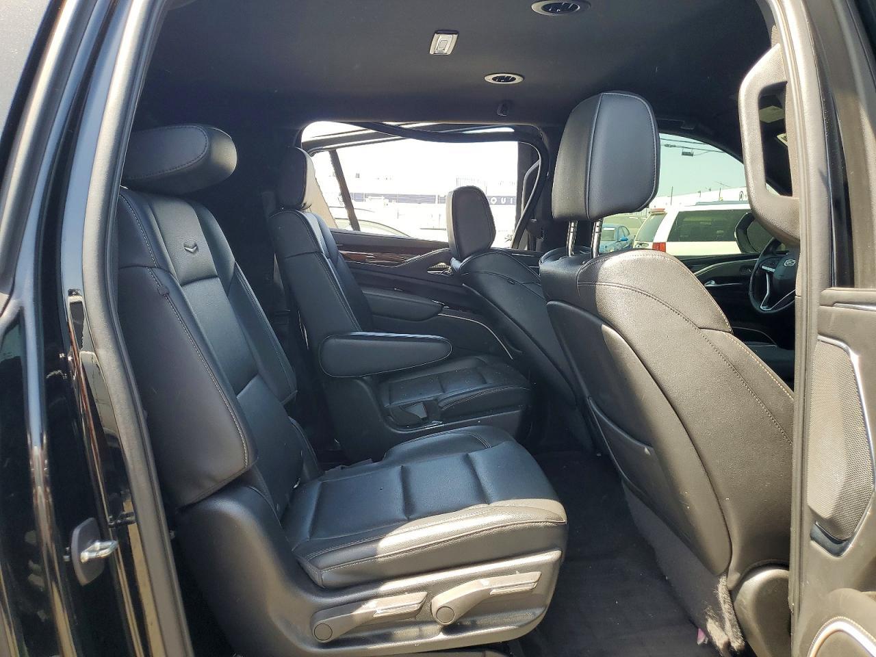 2022 Cadillac Escalade Esv Luxury - zdjęcie 11