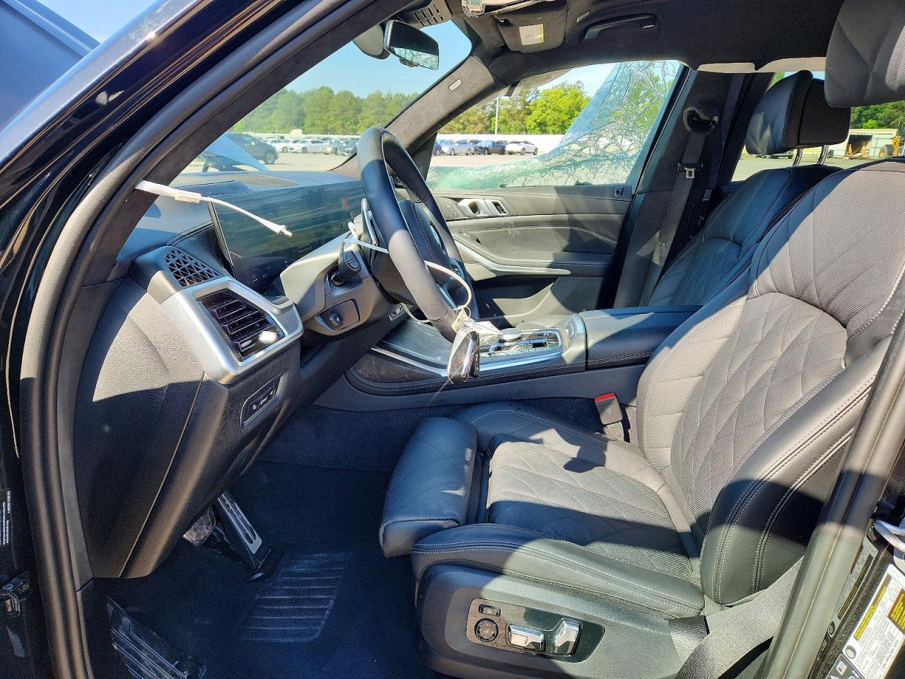 2025 BMW X7 xDrive40I - zdjęcie 7