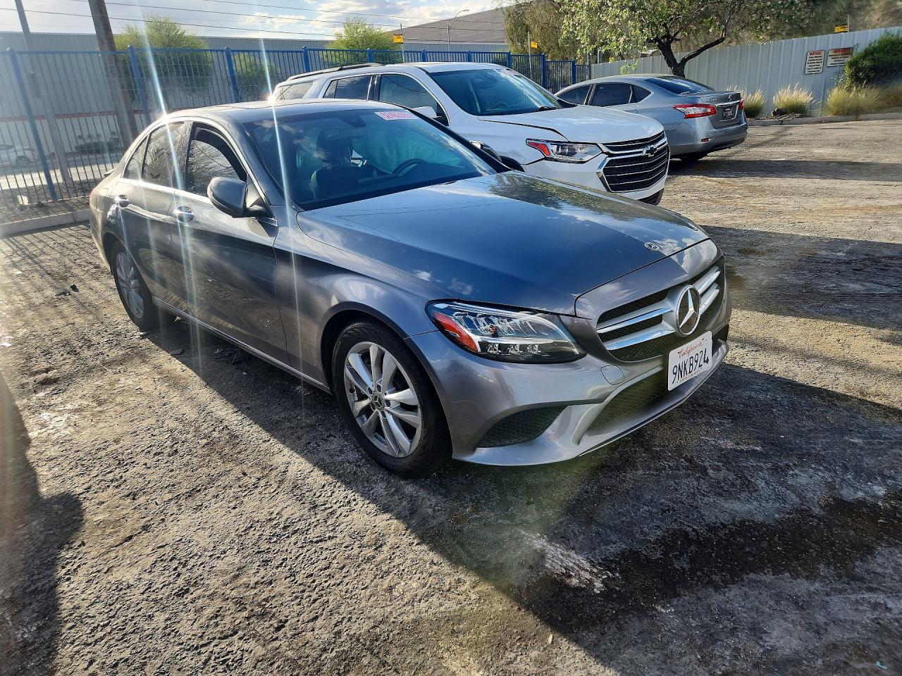 2021 Mercedes-Benz C 300 - zdjęcie 4