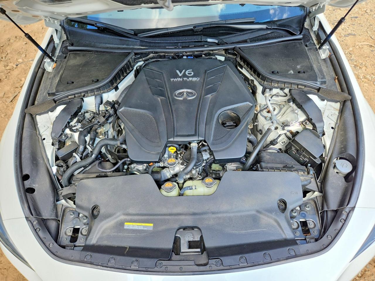 2022 Infiniti Q60 Red Sport 400 - zdjęcie 11