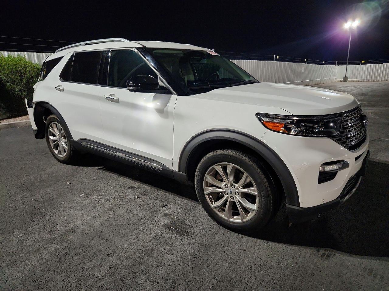 2021 Ford Explorer Limited - zdjęcie 4