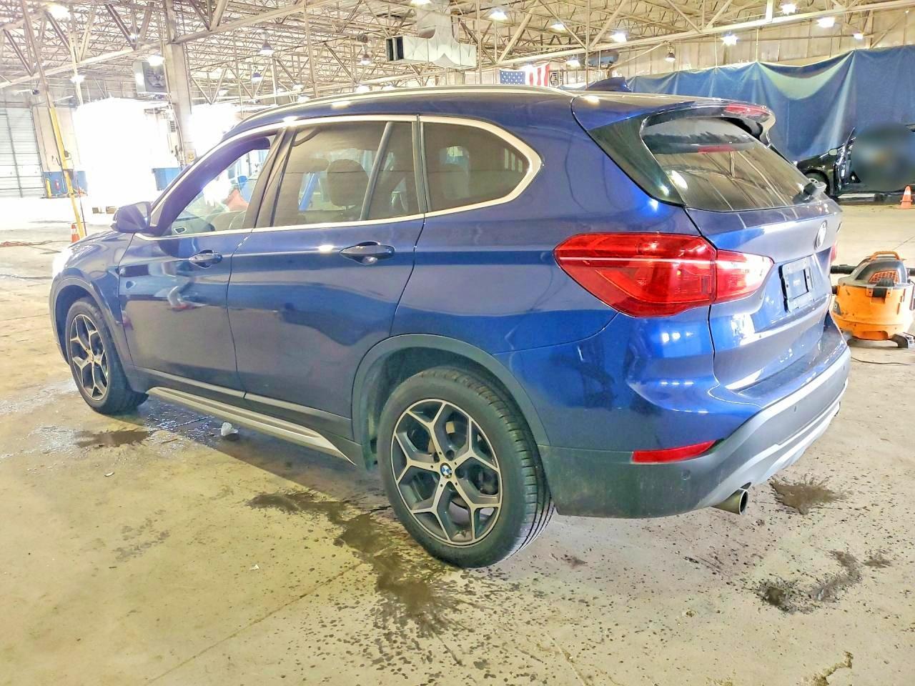 2018 BMW X1 xDrive28I - zdjęcie 2