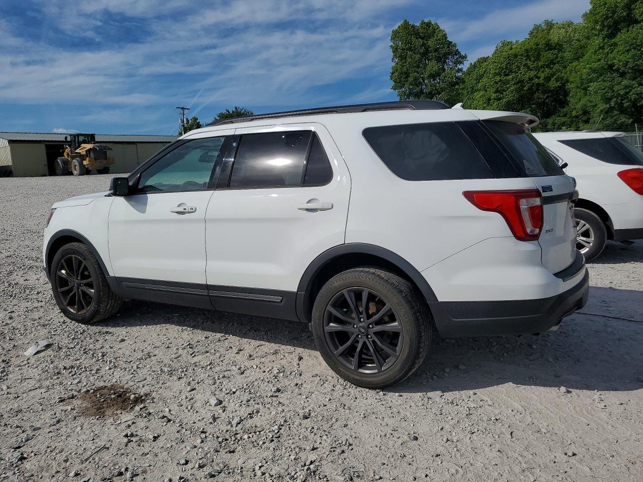 2018 Ford Explorer Xlt - zdjęcie 2