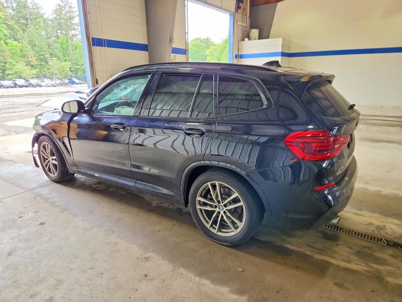 2018 BMW X3 xDrive30I - zdjęcie 2
