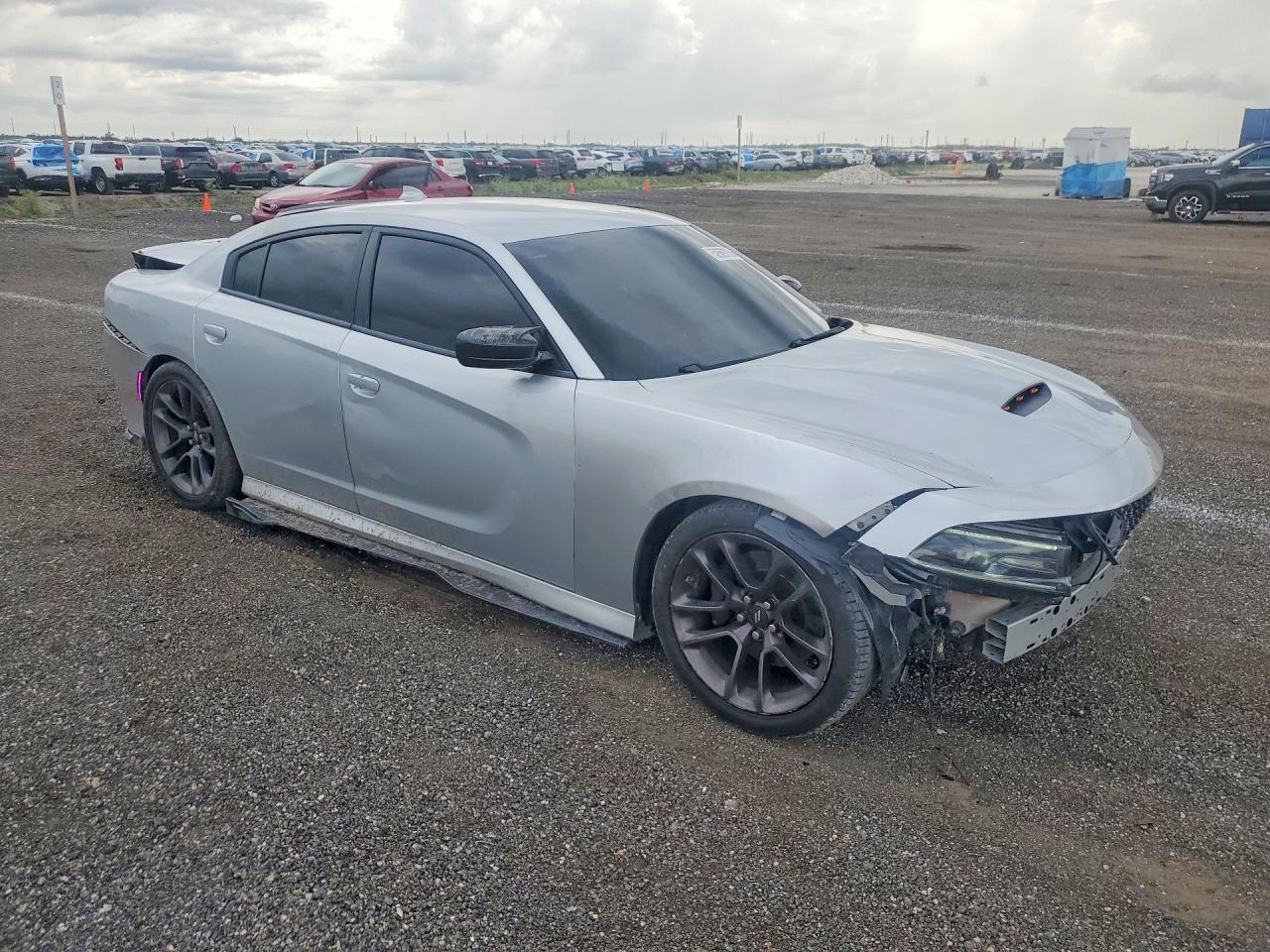 2020 Dodge Charger Scat Pack - zdjęcie 4