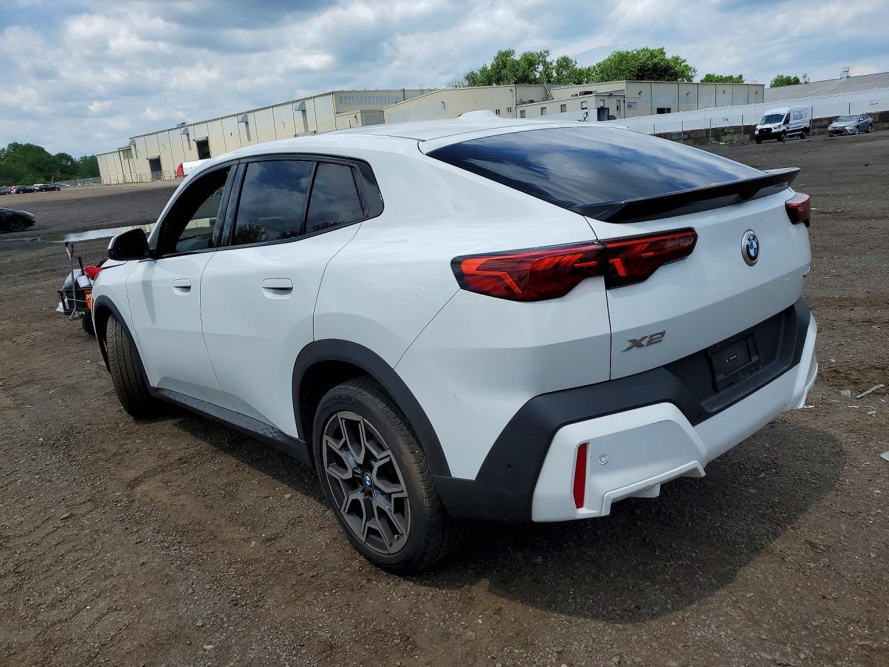 2025 BMW X2 xDrive28I - zdjęcie 2