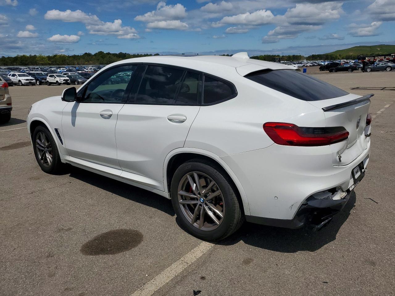2021 BMW X4 xDrivem40I - zdjęcie 2