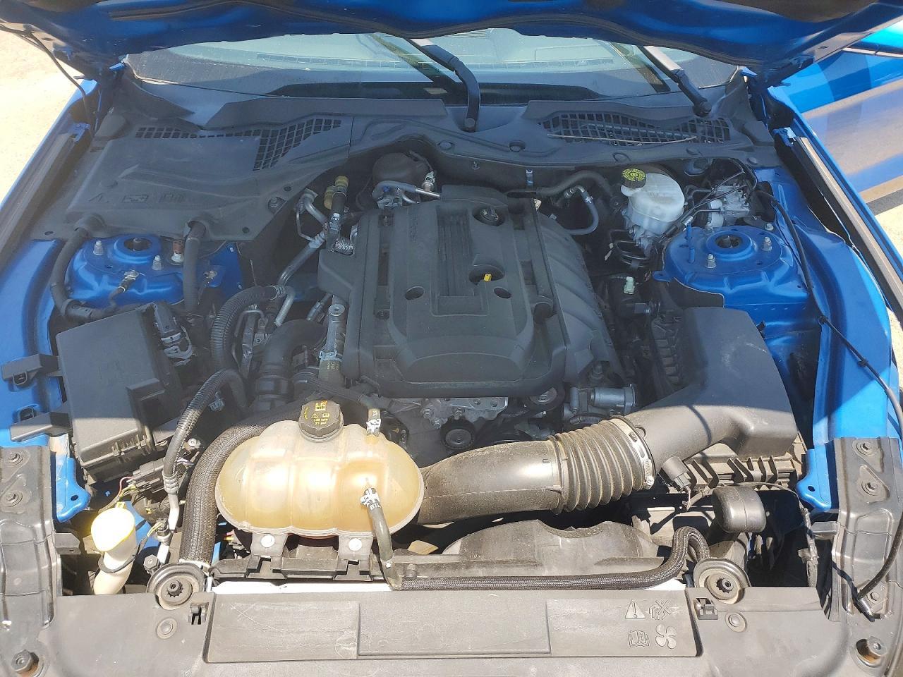 2019 Ford Mustang - zdjęcie 11