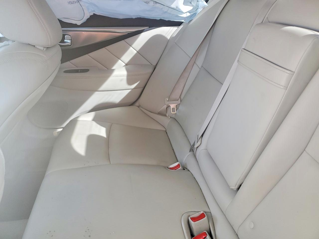 2015 Infiniti Q50 Premium - zdjęcie 10