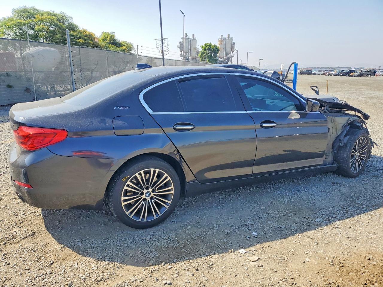 2018 BMW 530E - zdjęcie 3