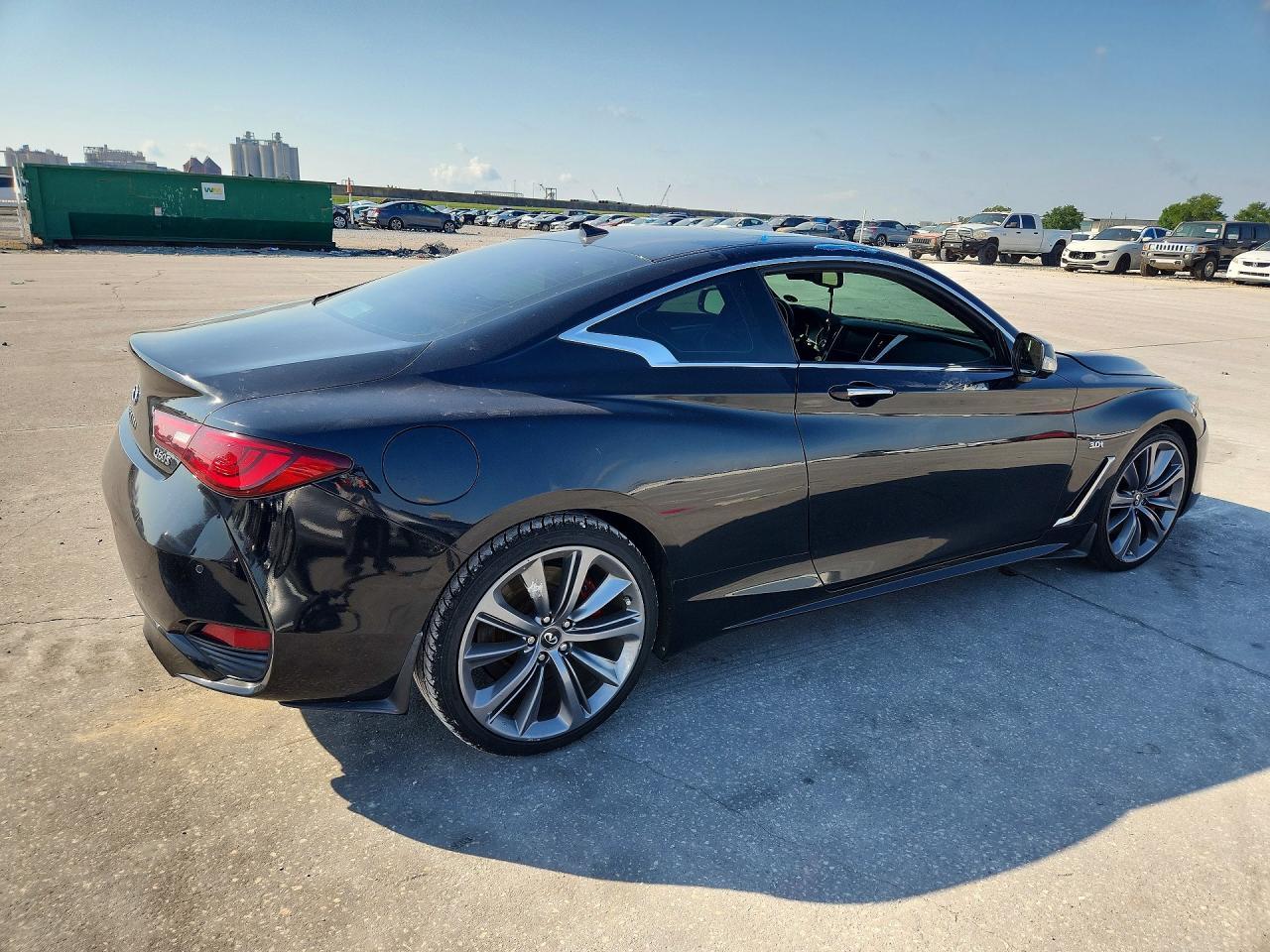 2018 Infiniti Q60 Red Sport 400 - zdjęcie 3