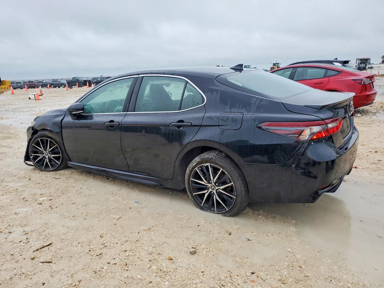 2022 Toyota Camry Se - zdjęcie 2