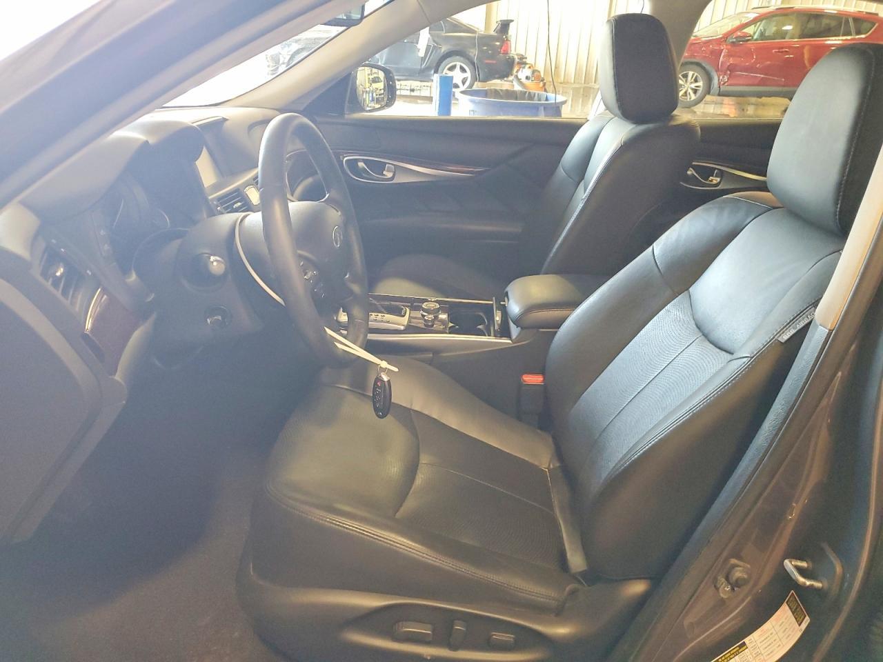 2015 Infiniti Q70 3.7 - zdjęcie 7