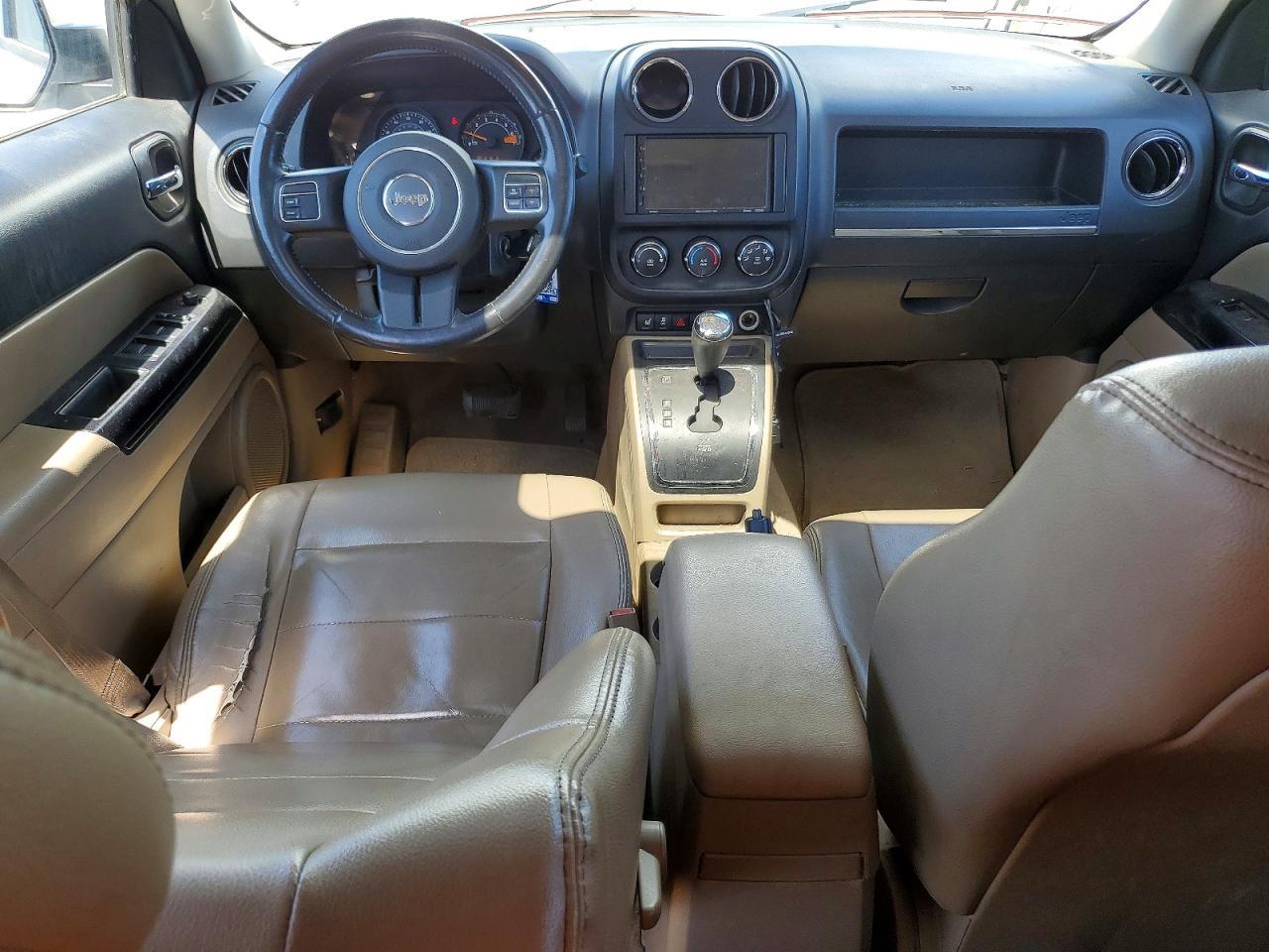 2015 Jeep Patriot Latitude - zdjęcie 8