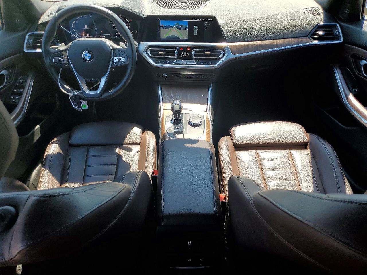 2019 BMW Seria 3 330i - zdjęcie 8