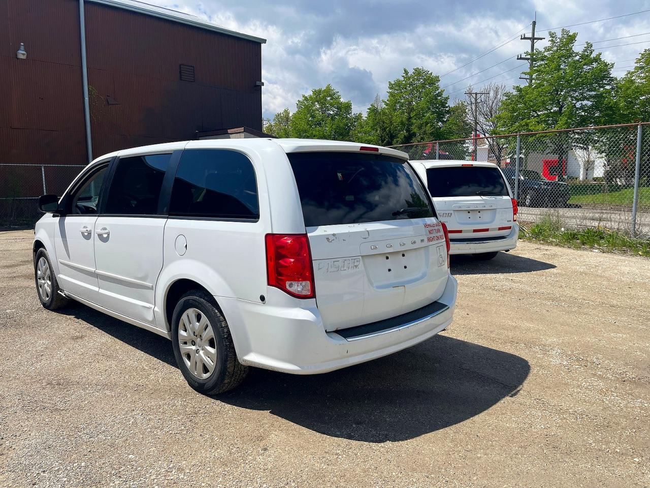 2016 Dodge Grand Caravan Se - zdjęcie 3