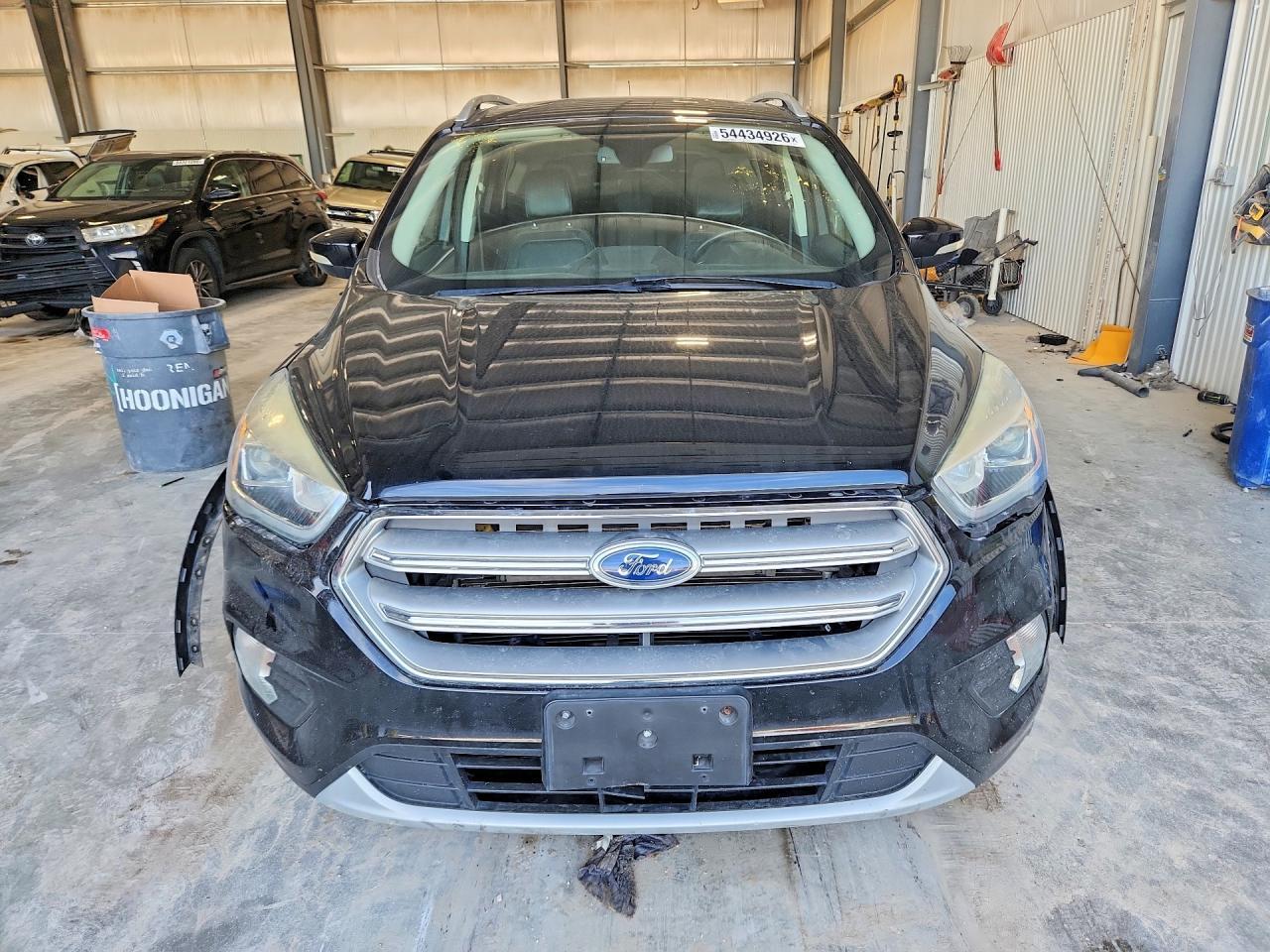 2017 Ford Escape Titanium - zdjęcie 5