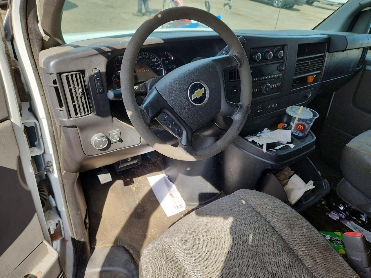 2013 Chevrolet Express - zdjęcie 8